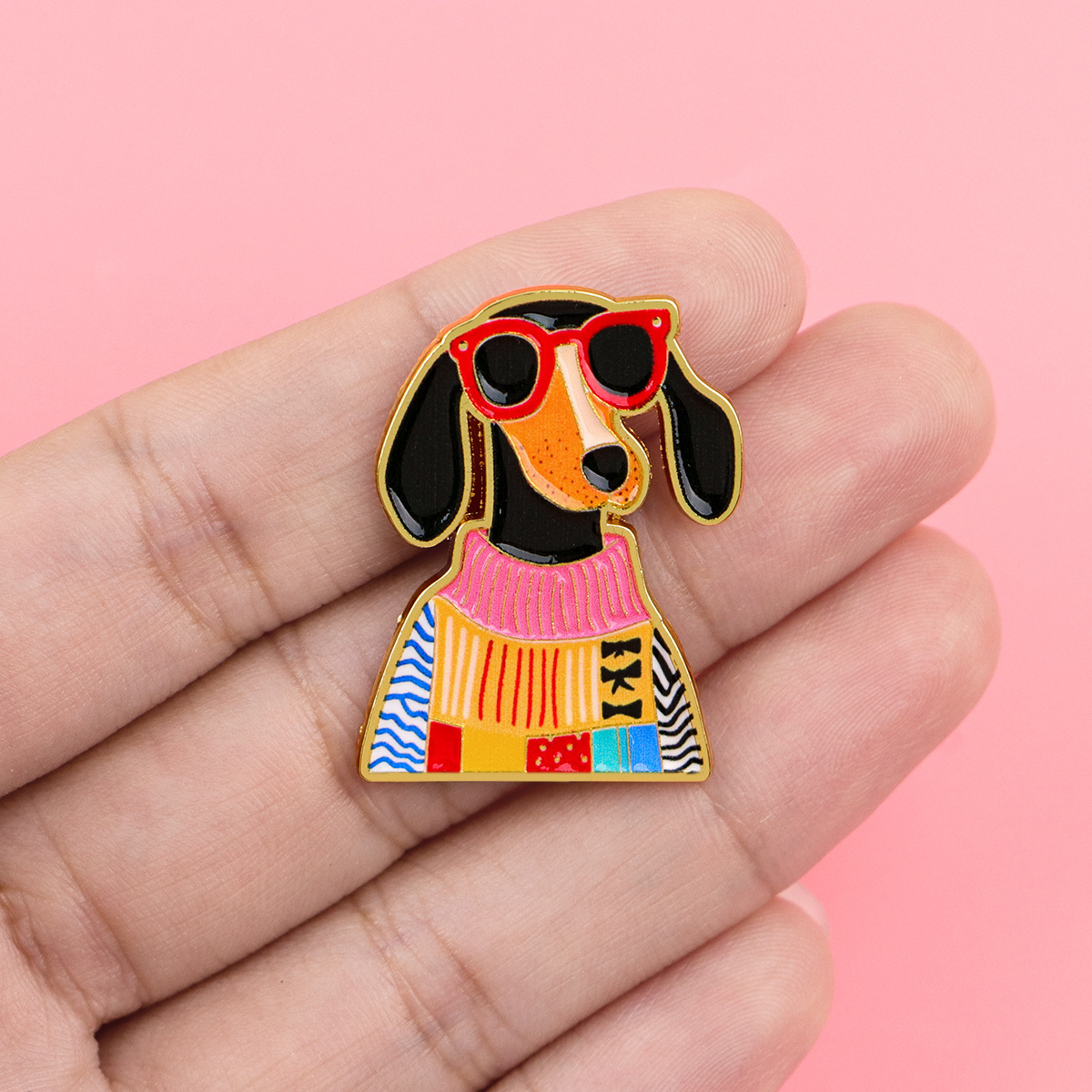 エナメルピンダックスフント犬かわいい動物ブローチラペルピンバ - Pet Supplies Store のレビューと価格